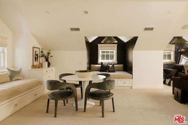 Building Photo - 2435 Mandeville Canyon Rd