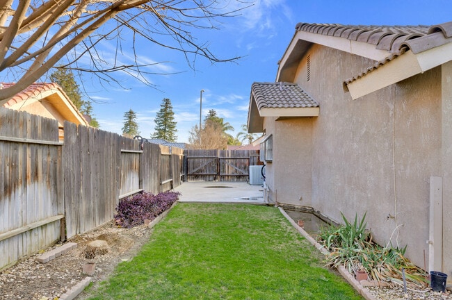Building Photo - 5106 Glacier Canyon Ct
