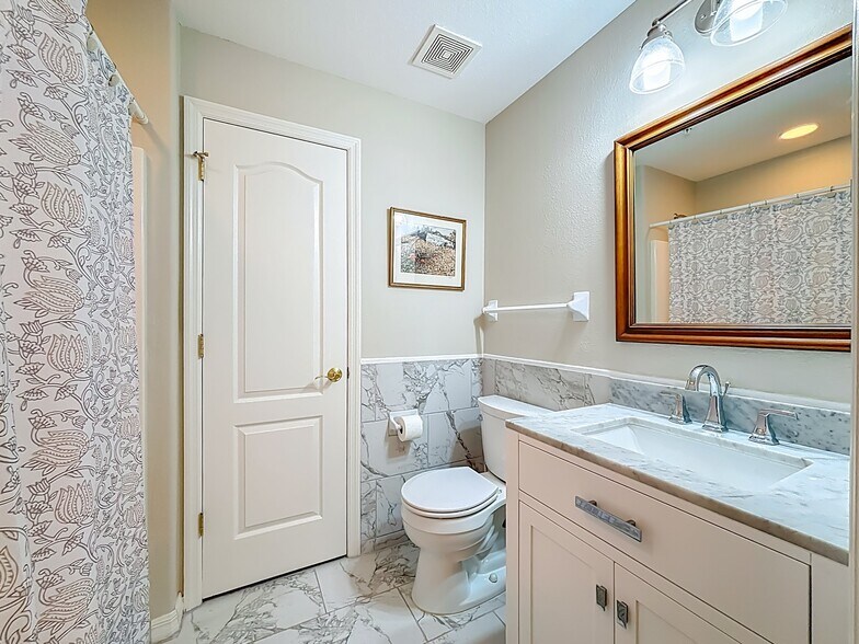 Building Photo - 960 Cooper St