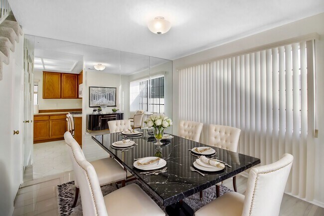 Building Photo - Your Dream 3BR/2.5BA Rental in the Desirable 'Dearborn Grove' Community in Redlands!