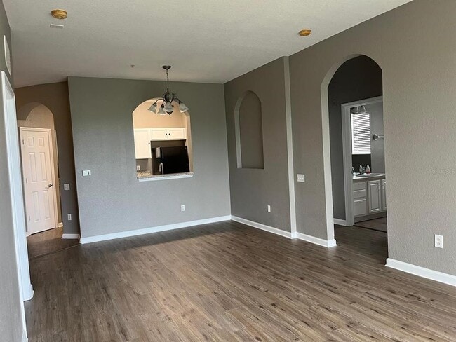 Building Photo - 6434 Cava Alta Dr
