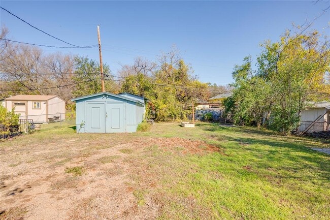 Building Photo - 4804 Tanney St