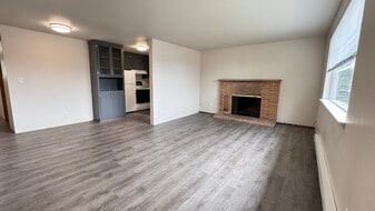 Building Photo - 2105 Colby Ave