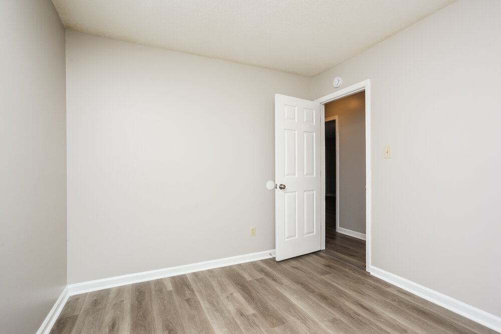 Building Photo - 4295 Rosswood Dr