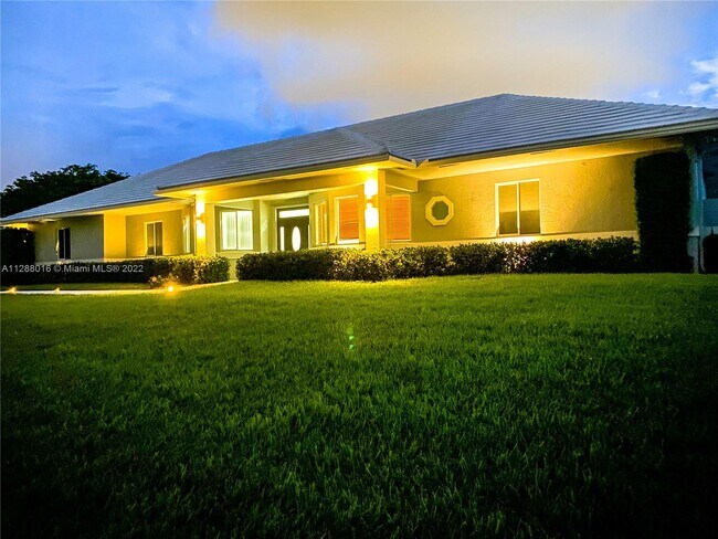 Building Photo - 7101 Holatee Trail