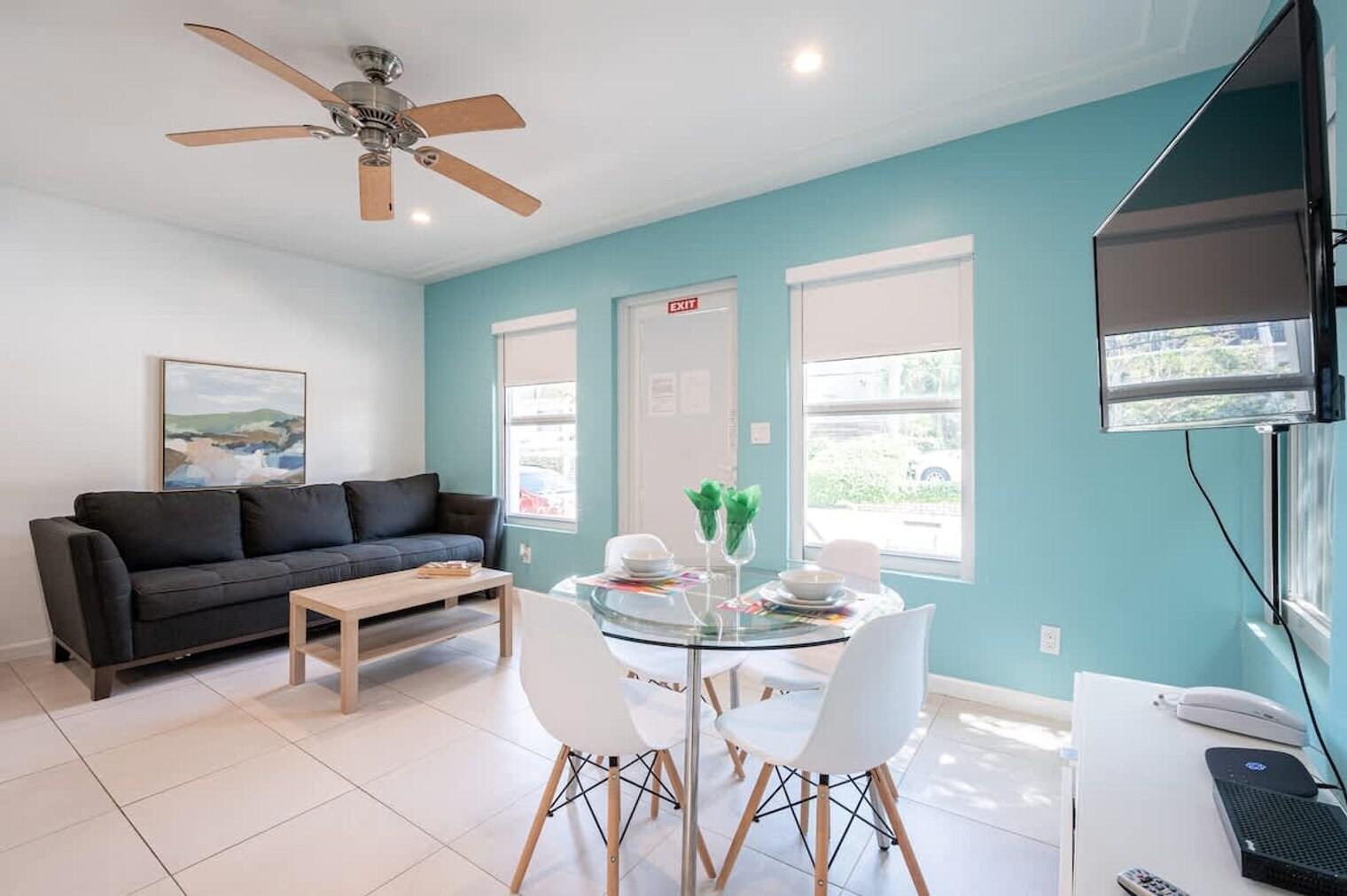 Building Photo - 334 Oregon St