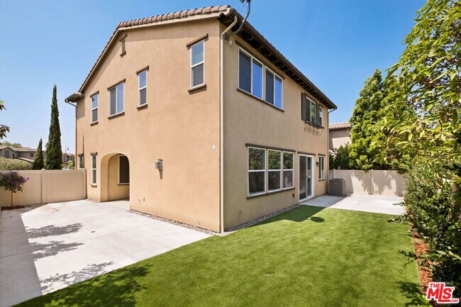 Building Photo - 5929 Spelthorne Ln