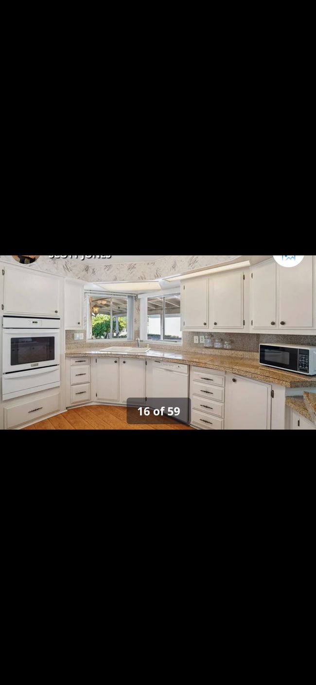 Building Photo - 74584 Nevada Cir E