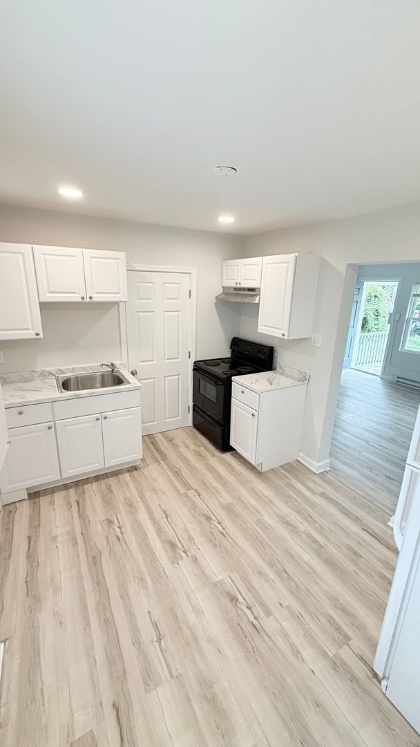 Building Photo - 2BR Townhome in Claymont | Near I-95 & Transit