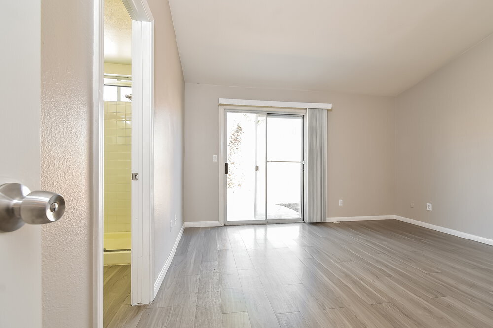 Building Photo - 534 Rancho Del Norte Dr