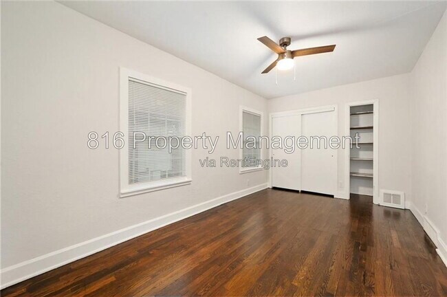 Building Photo - 2206 E 58th St