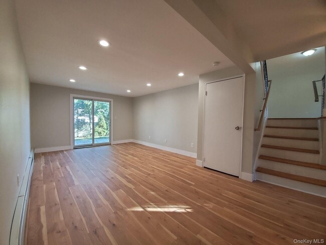 Building Photo - 45 Rodney St