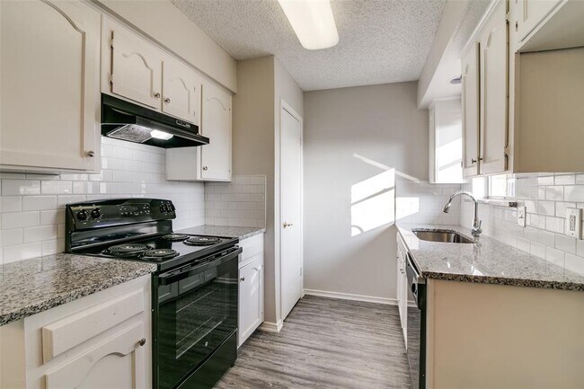 Building Photo - 507 Hilltop Ln