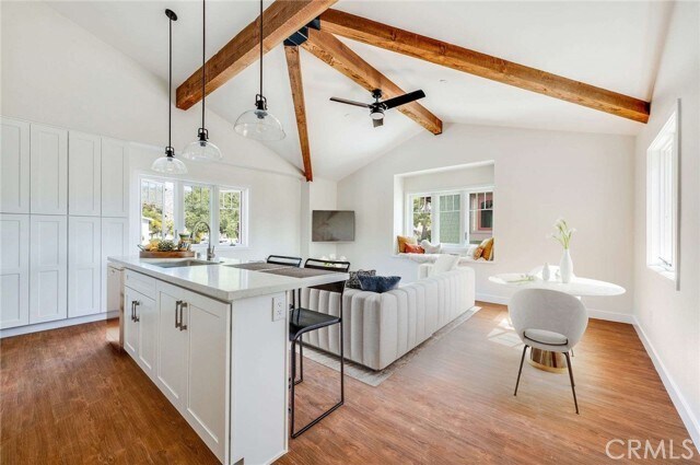 Building Photo - 117 N Vista Bonita Ave