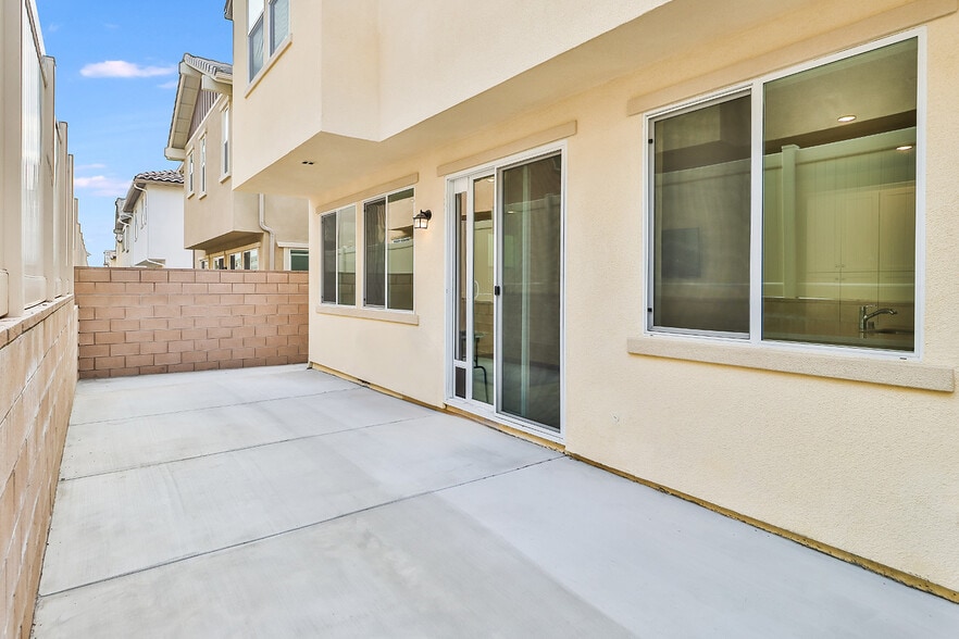 backyard enclosed - 3092 Acebo Dr