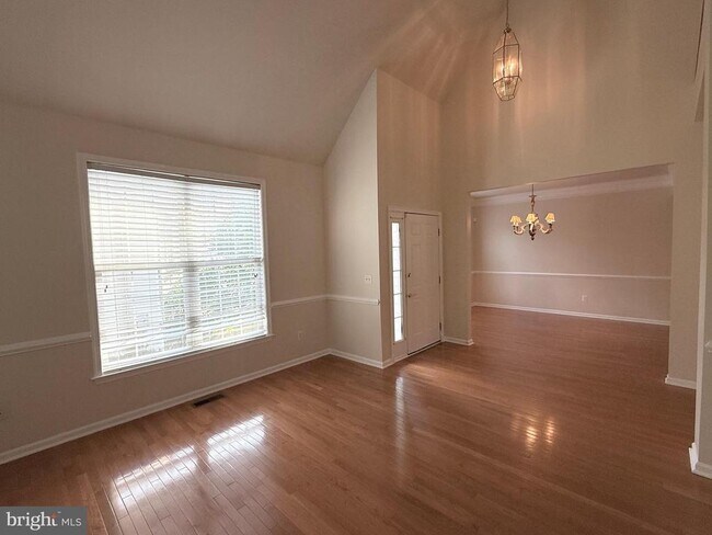 Building Photo - 5624 Arrowfield Terrace