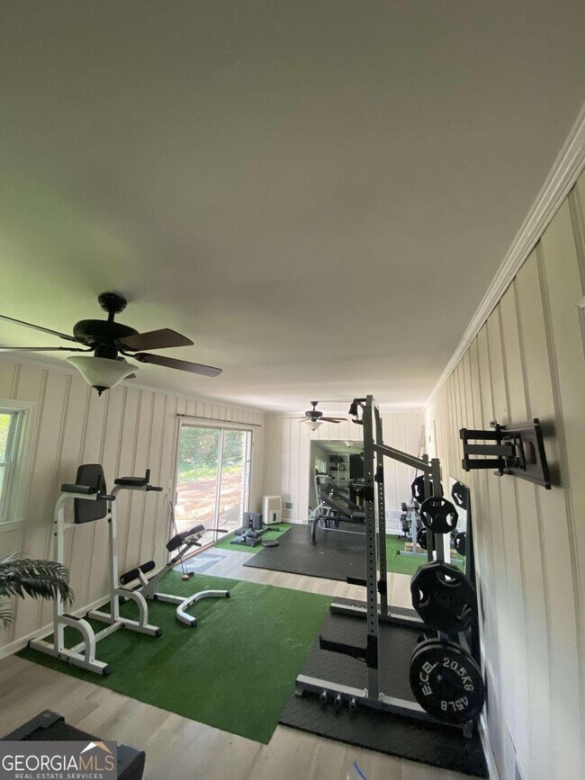 Building Photo - 1317 Dunwoody Ln NE