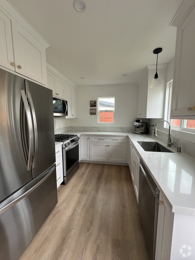Building Photo - 1609 Huasna Dr