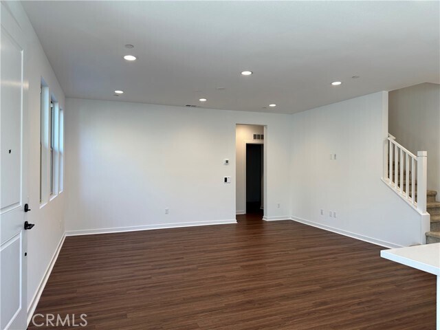 Building Photo - 665 E Foothill Blvd