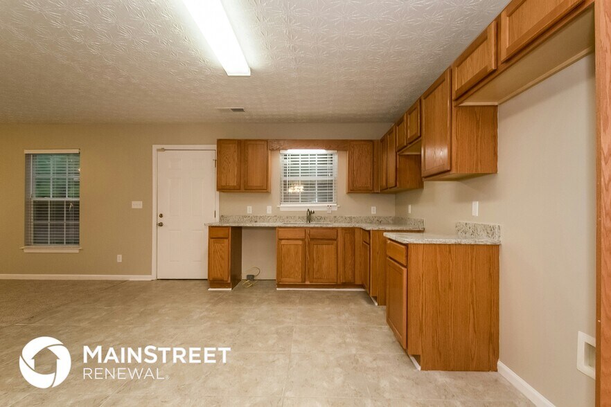 Building Photo - 7000 Brumley Cove Dr