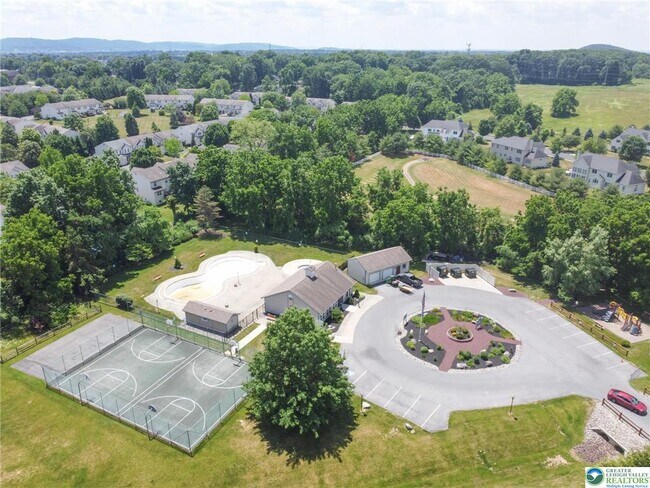 Building Photo - 112 Freedom Ct