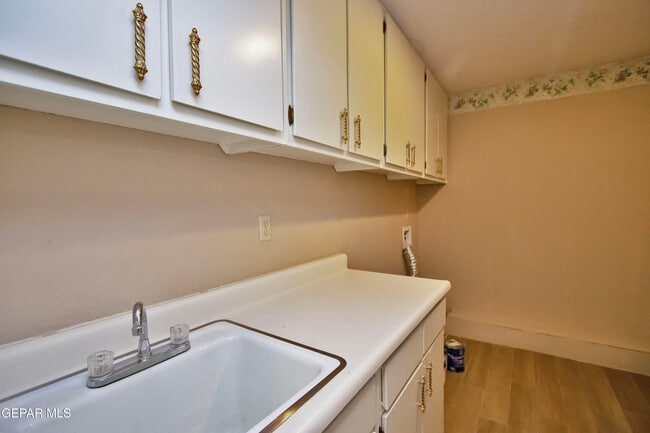 Building Photo - 5710 Mira Grande Dr