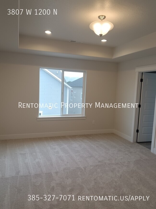 Building Photo - 3807 W 1200 N