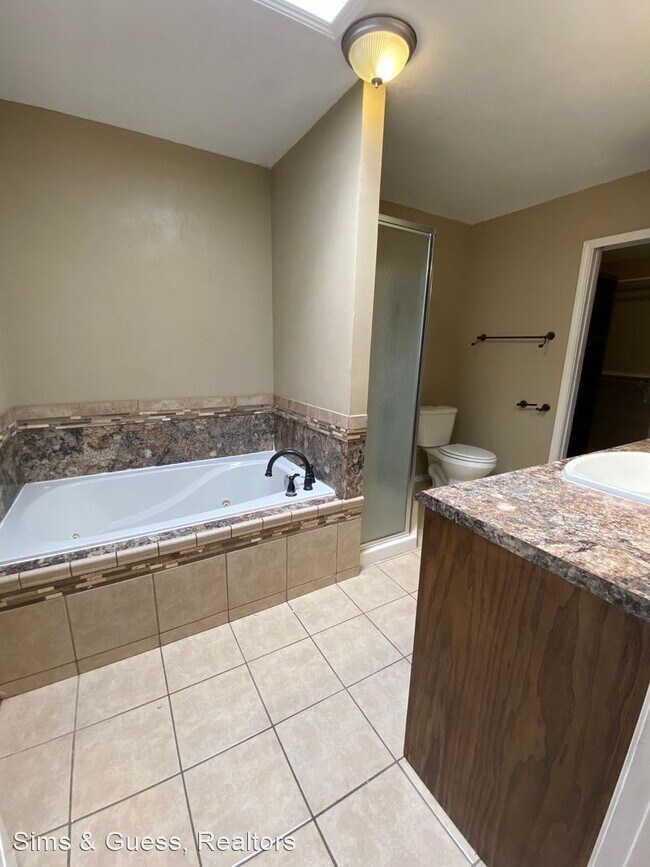 Building Photo - 4 br, 2 bath House - 5403 Lancaster