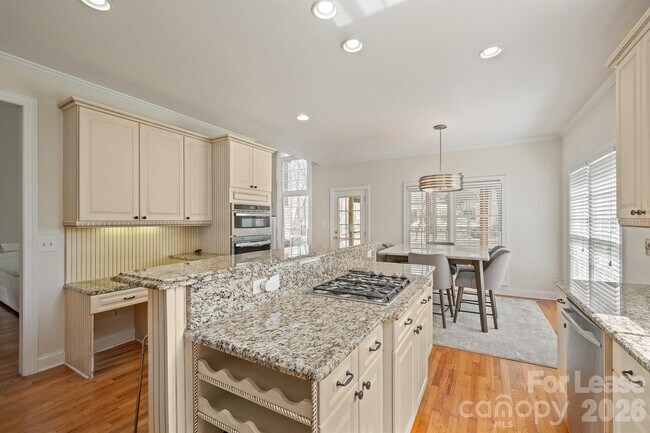 Building Photo - 12004 Camargo Ct