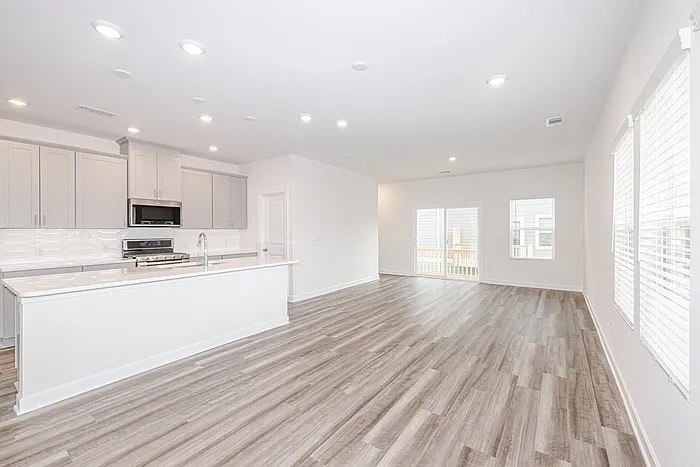 Building Photo - Room in Townhome on Millennium Ave