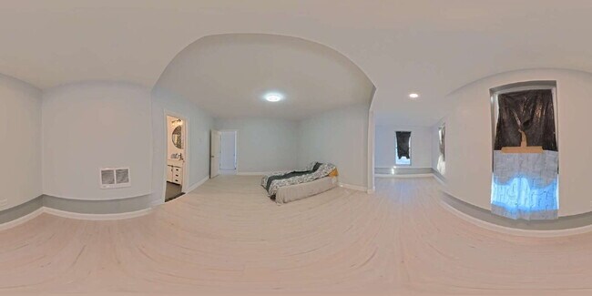 Building Photo - 75 Richardson St