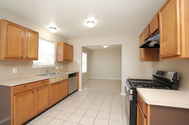 Building Photo - 12846 Colony Heath Ln