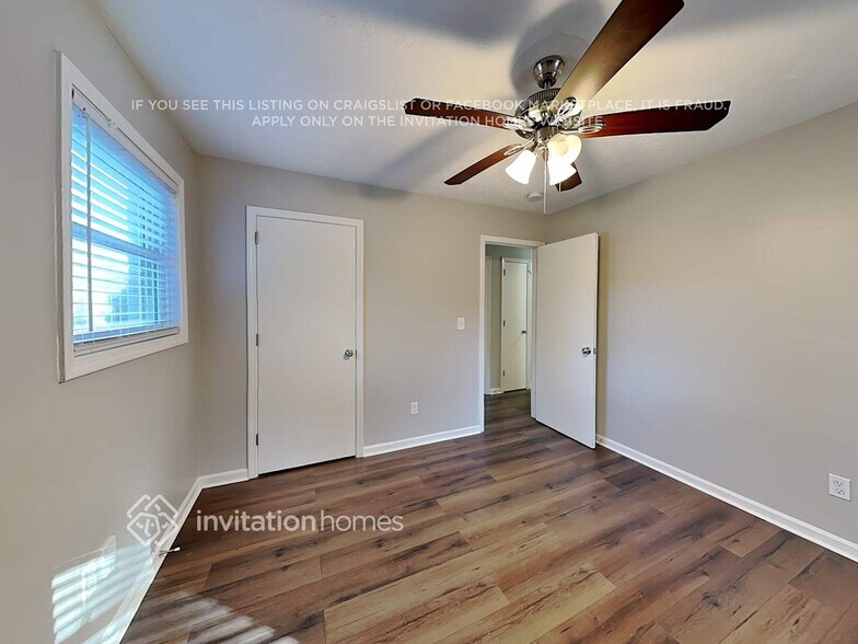 Building Photo - 1455 Colony E Cir