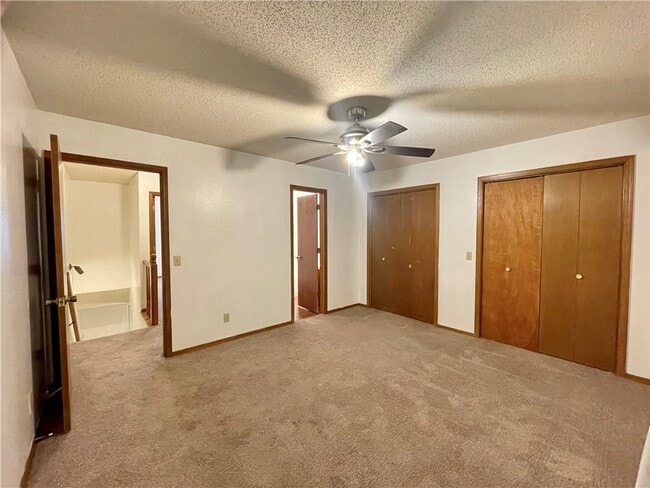Building Photo - 4110 N Sunflower Cir