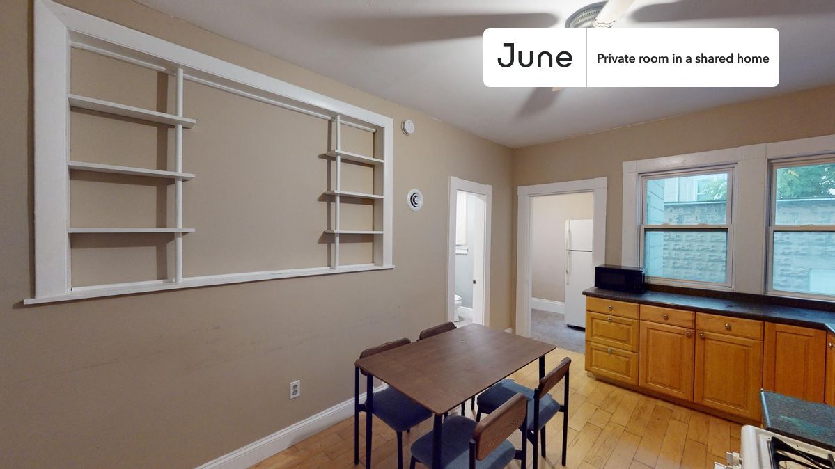 Building Photo - Room in Shared 6 bed/2 bath home