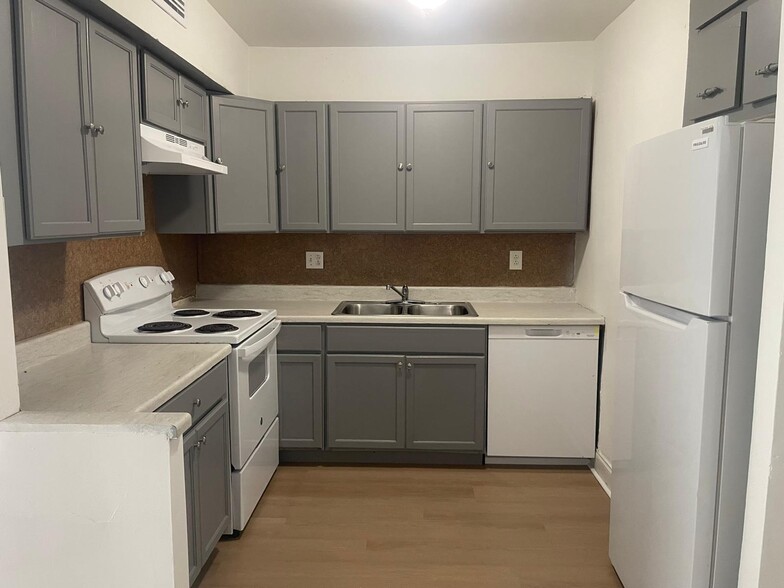 Building Photo - 2029 NW 46th Ave