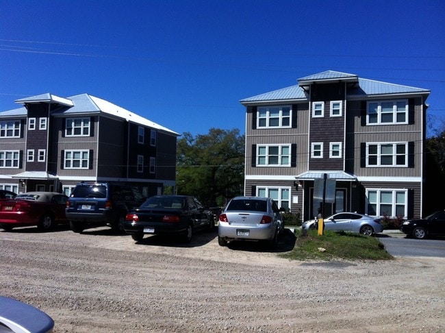 Building Photo - Places on Conradi at FSU