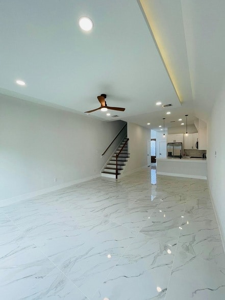 Building Photo - 8123 St Louis St