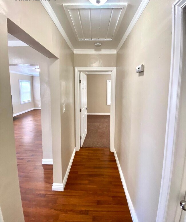 Building Photo - Nice 2 bed 1 bath House in Richmond with Garage - COMING SOON !!