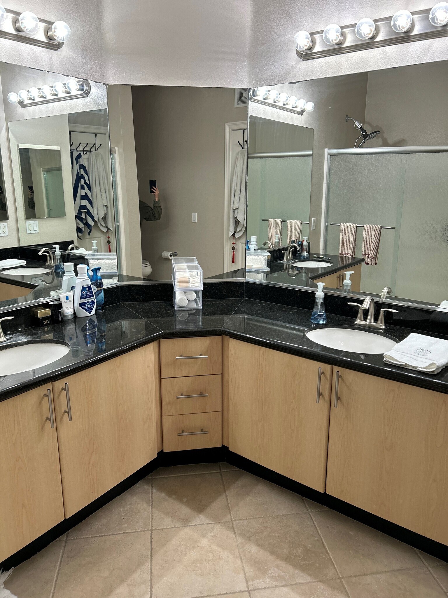 Primary Bathroom - 1465 C St