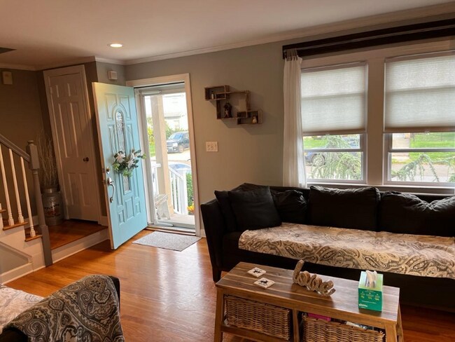 Building Photo - 130 Birchwood Rd