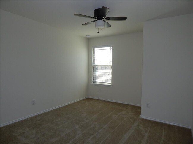 Building Photo - 358 Alamosa Dr