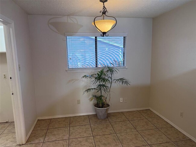 Building Photo - 4519 Keota Dr