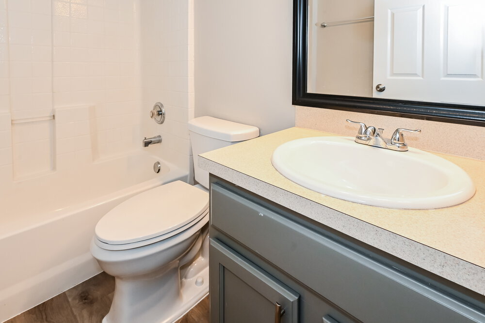 Building Photo - 14414 Woodfield Cir S