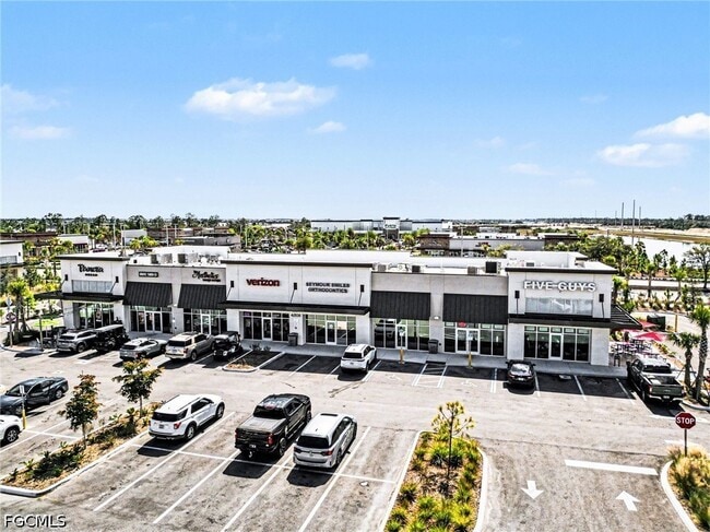 Building Photo - 15170 BLUFFTON Ln