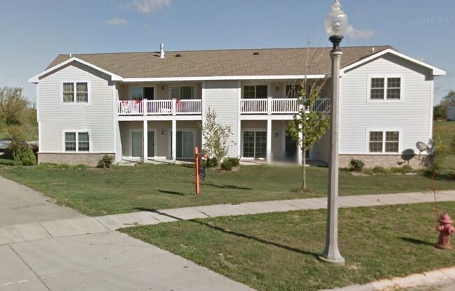 Building Photo - 450 Quiet Meadow Dr