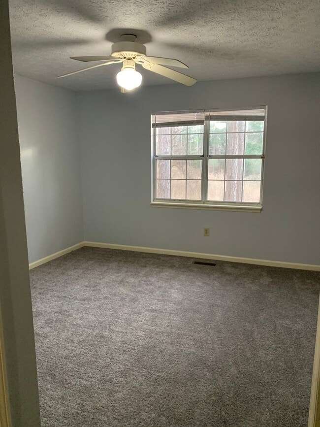 Building Photo - 2/2 Duplex in 5 POINTS near Memorial Park!!!  Available April 2026