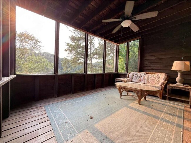 Building Photo - 8710 Mt Rushmore Dr