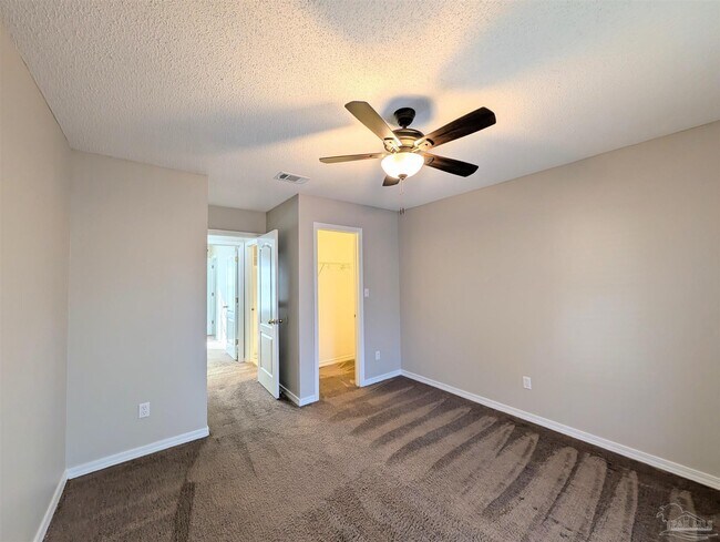 Building Photo - 175 Carrier Dr