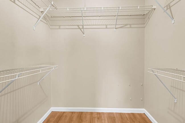 Building Photo - Completely Refreshed 3 Bedroom 2 Bathroom ...